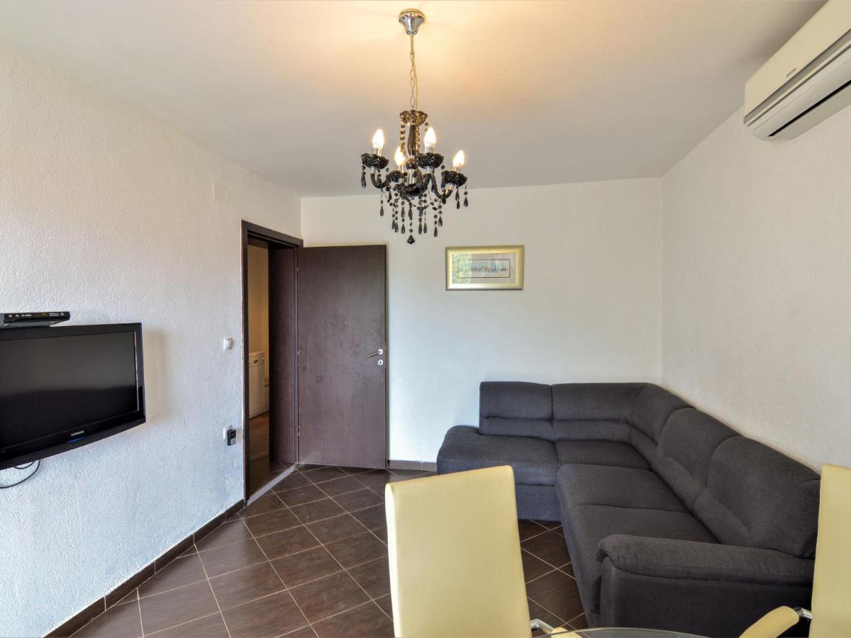 Apartment Josip - Vod201 By Interhome Tribalj 外观 照片